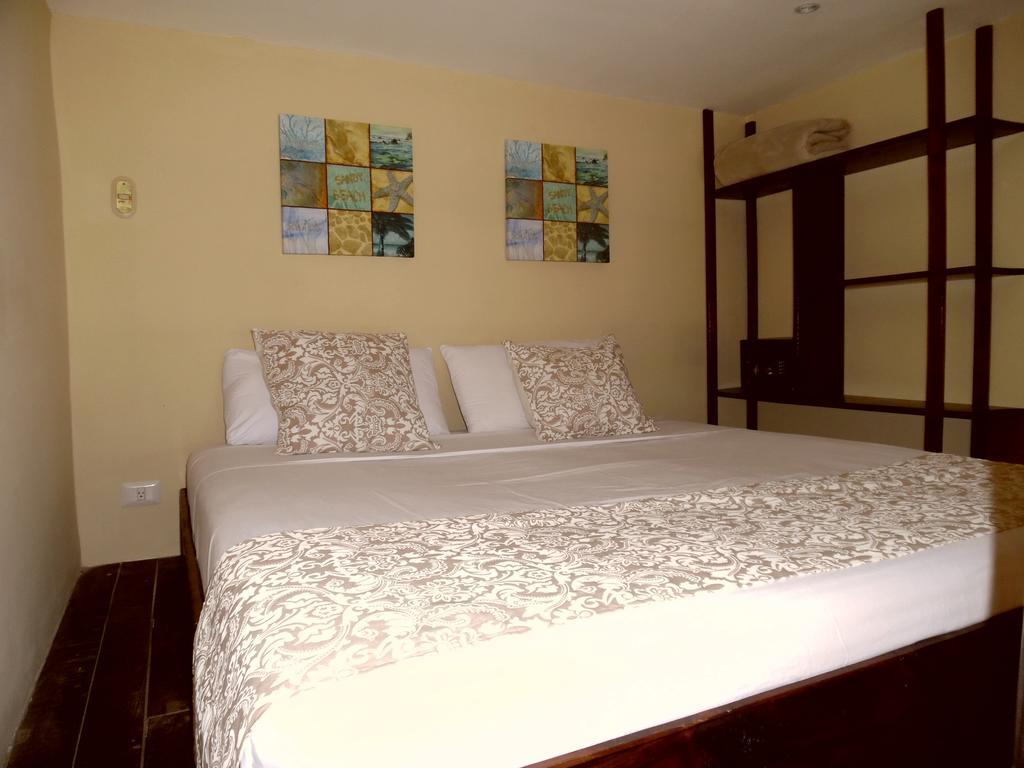 La Palapa Hostal Tamarindo Habitación foto